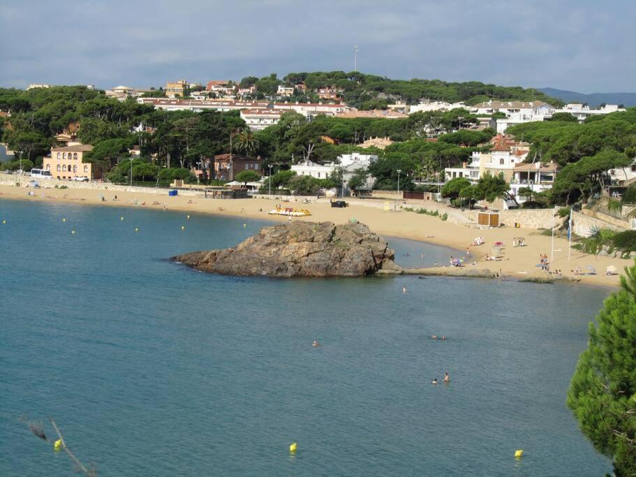 Casa Con Piscina A Menos De 1 Min De La Playa. Aa Сasa de vacaciones *