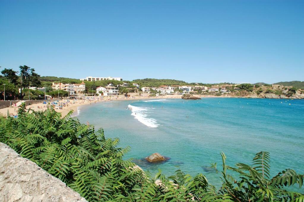 Casa Con Piscina A Menos De 1 Min De La Playa. Aa Сasa de vacaciones Gerona