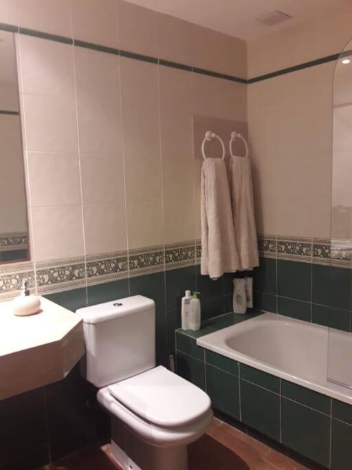 Casa Con Piscina A Menos De 1 Min De La Playa. Aa Gerona