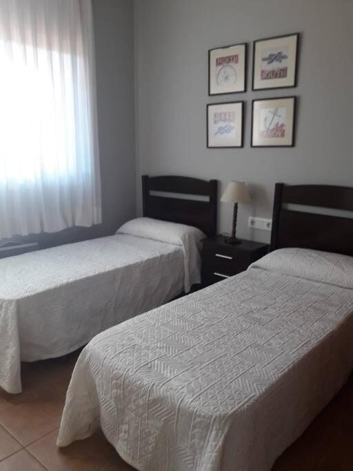 Casa Con Piscina A Menos De 1 Min De La Playa. Aa *